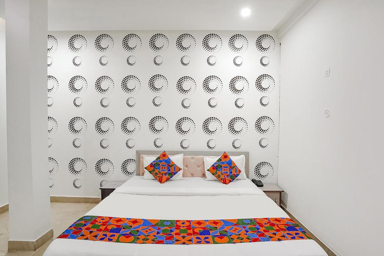 Fabhotel Siddhi バラナシ エクステリア 写真