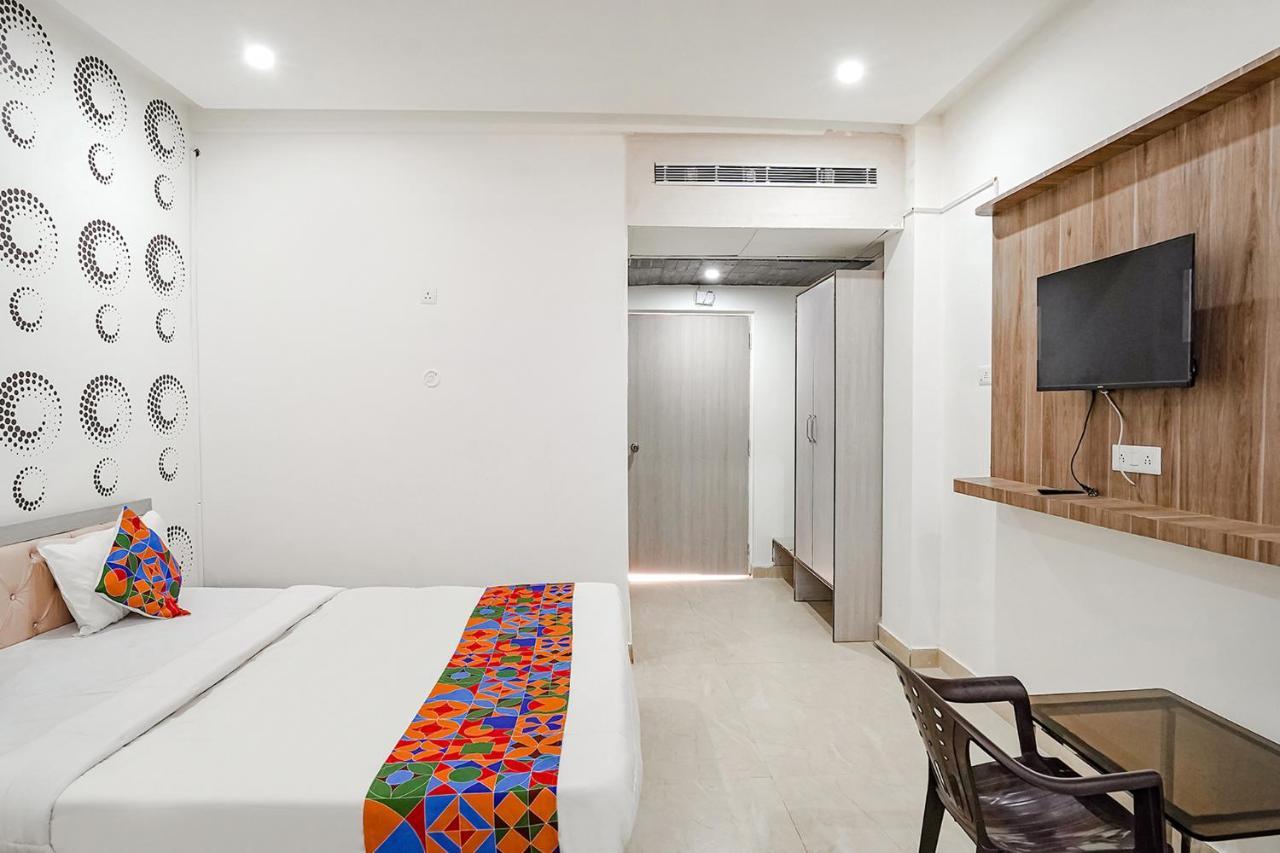 Fabhotel Siddhi バラナシ エクステリア 写真