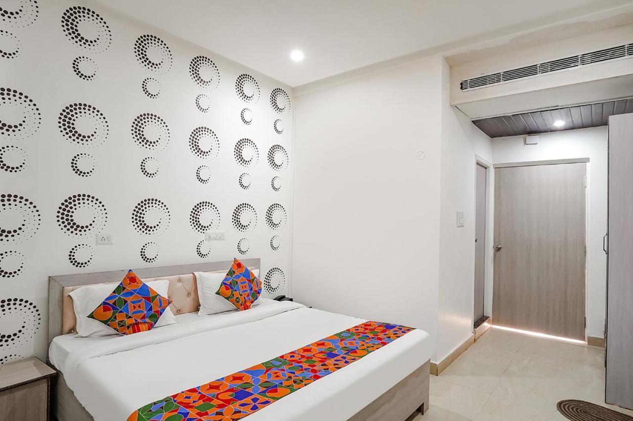 Fabhotel Siddhi バラナシ エクステリア 写真