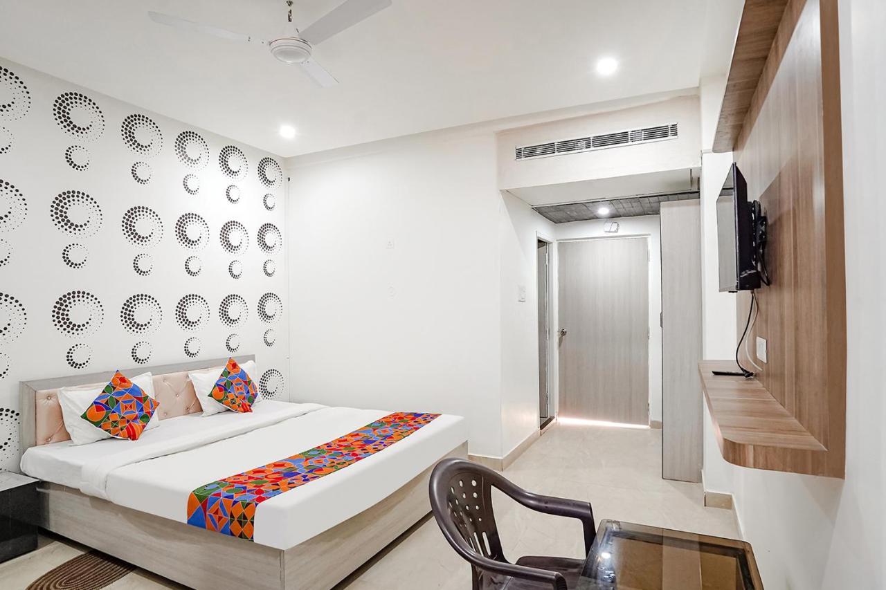Fabhotel Siddhi バラナシ エクステリア 写真