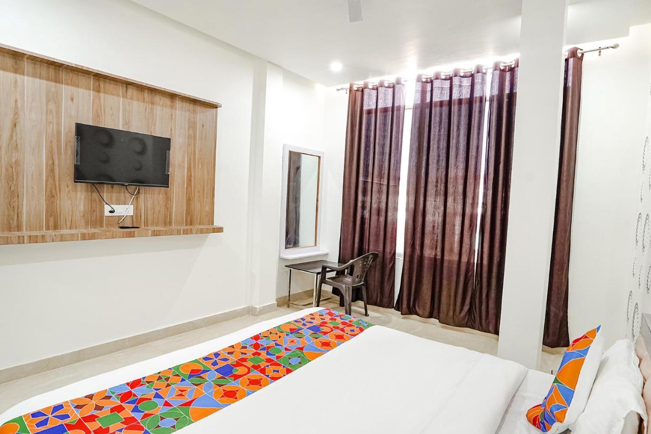 Fabhotel Siddhi バラナシ エクステリア 写真